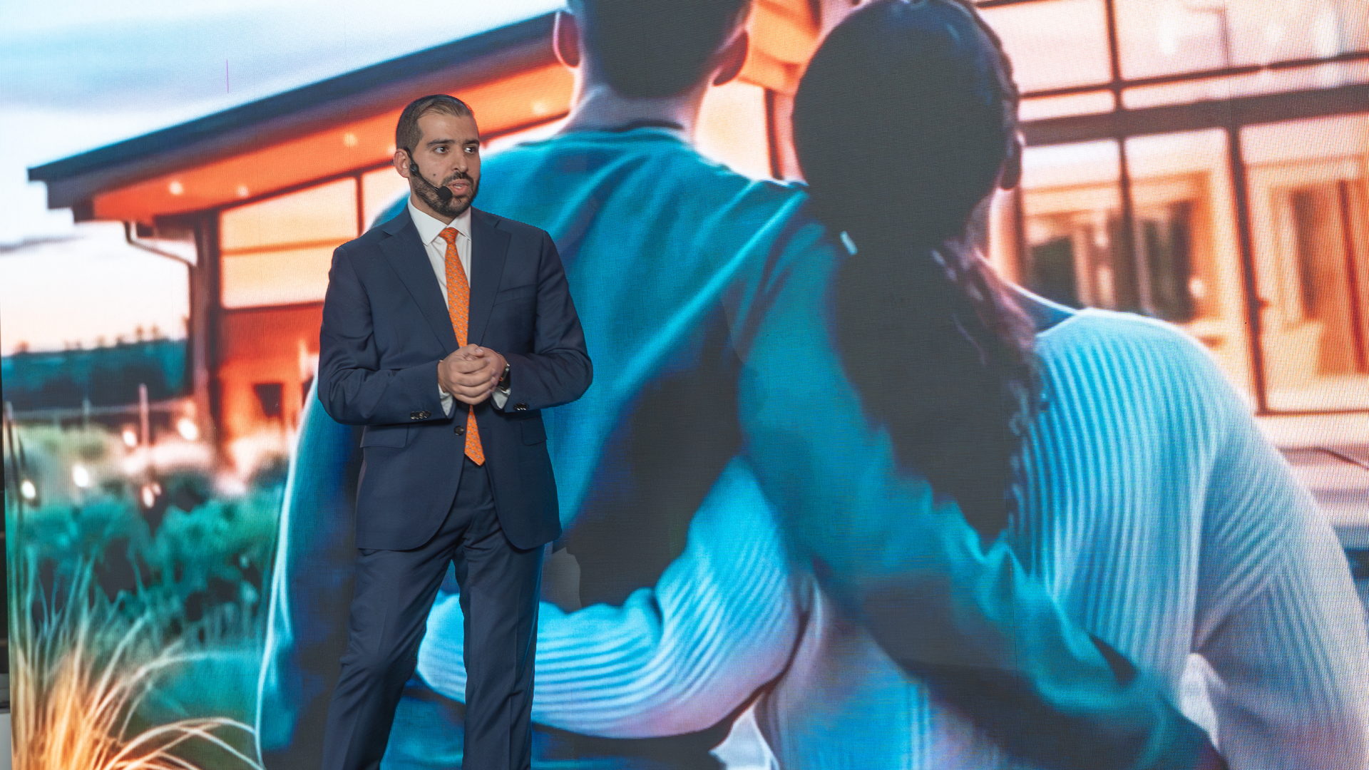 A presenter at Nexora’s rooftop event in Erbil